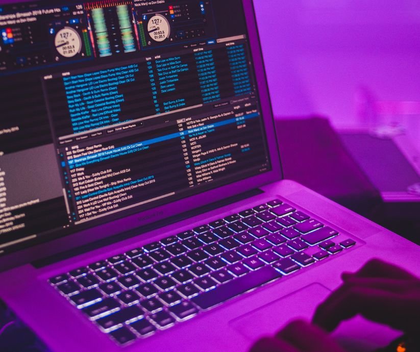 6 dicas de para criar um roteiro de musicas de casamento para uma festa com  DJ - DJ Choquito